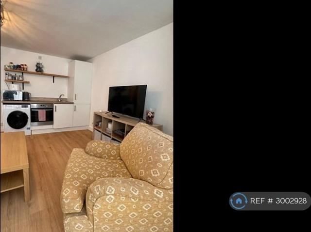 Athelstan Road, Margate, CT9 2 bed flat to rent £1,100 pcm £254 pw
