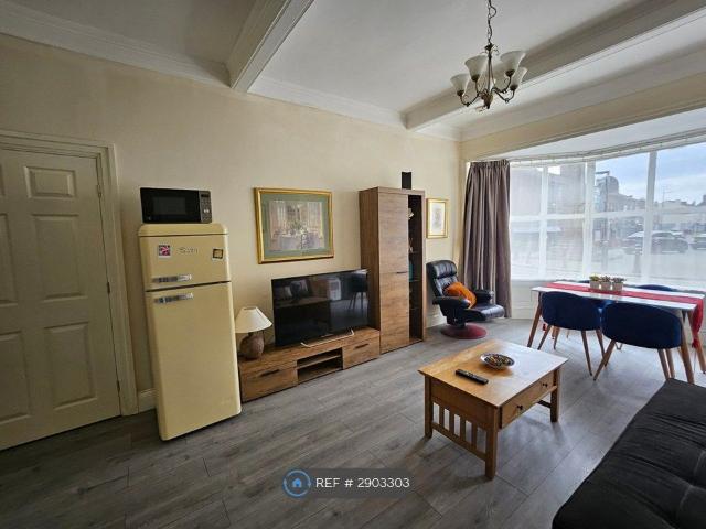 Atherton, Manchester M46, 1 bed flat to rent, £750 pcm | PrimeLocation