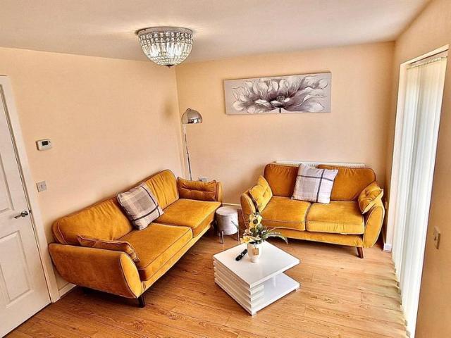 Athole Street, Salford M5, 3 bed property to rent, £1,950 pcm | PrimeLocation