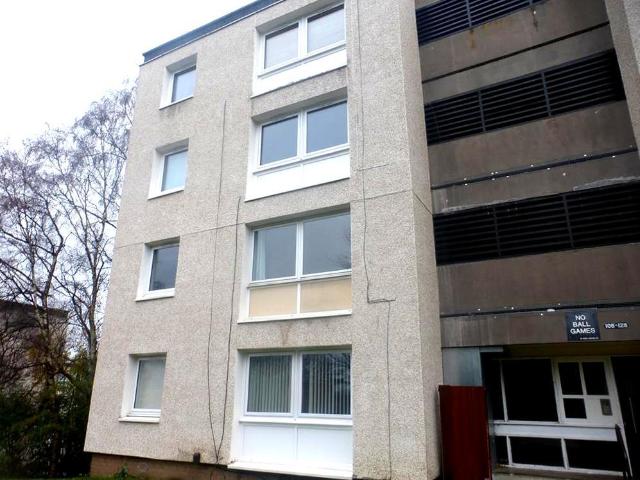 Atholl Street, Lochee West, Dundee, DD2 2 bed flat to rent £750 pcm £173 pw