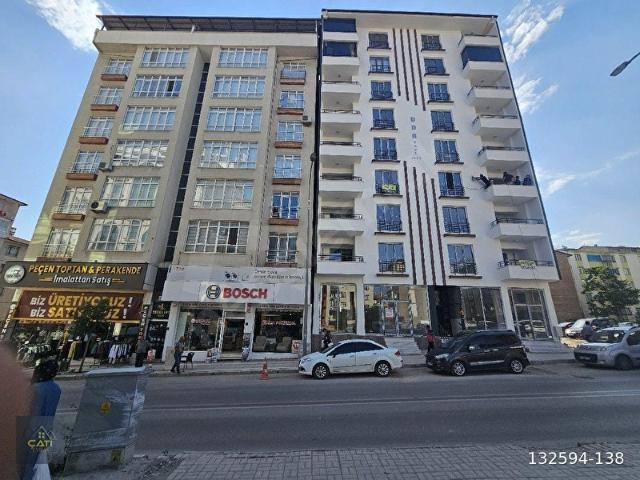ÇATI EMLAKTAN SATILIK DAİRE HASTANE CADDESİNDE