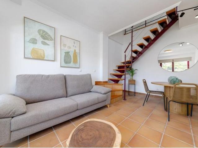 ÁTICO 2 HABITACIONES 2 BAÑOS CON GARAJE Y TRASTERO PISCINAS SAUNA JACUZZI Y GIMNASIO 5 MINUTOS BALNE