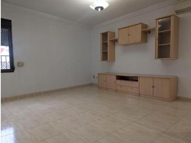 Ático Venta Paterna, Centre