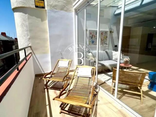 Ático con ascensor en alquiler en Chamberí