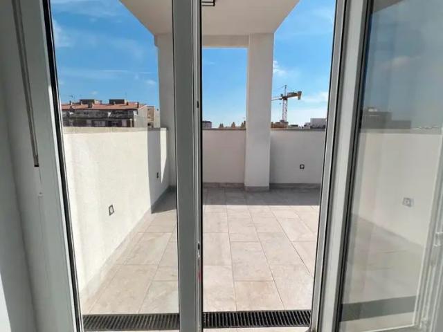 Ático con balcón en alquiler en Carrer de Sant Miquel