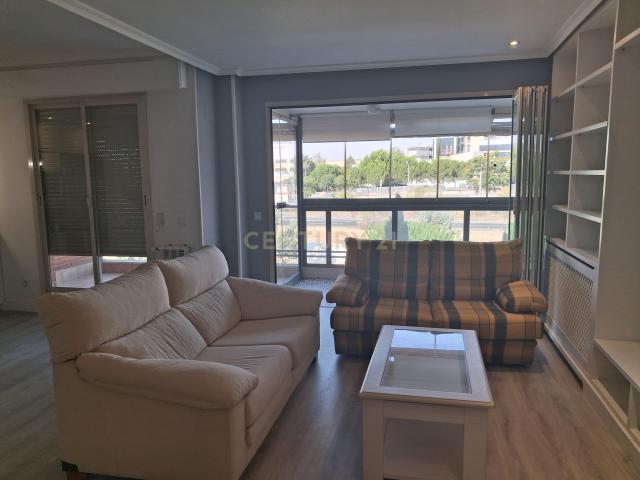¡ÁTICO CON GRAN TERRAZA EN SOMOSAGUAS!