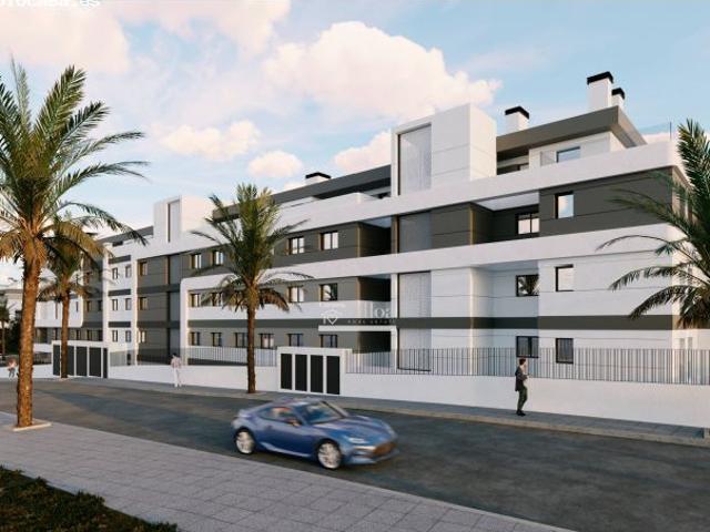 ÁTICO CON GRAN TERRAZA, VISTAS DESPEJADAS Y PISCINA EN MUTXAMEL
