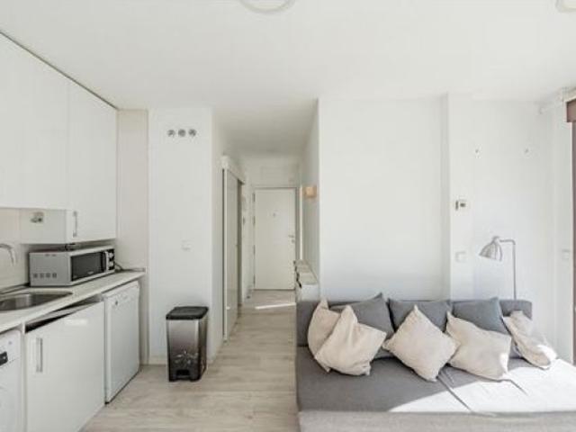Ático con gran terraza y garaje. UCOU T76