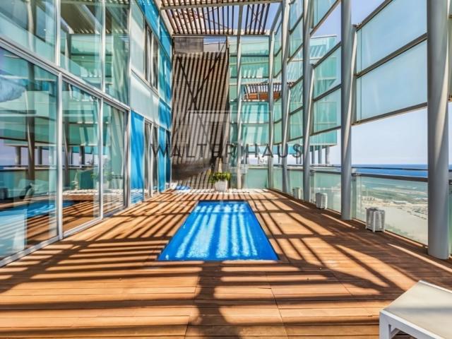 Ático con piscina, terraza y parking en alquiler en Diagonal Mar, Barcelona