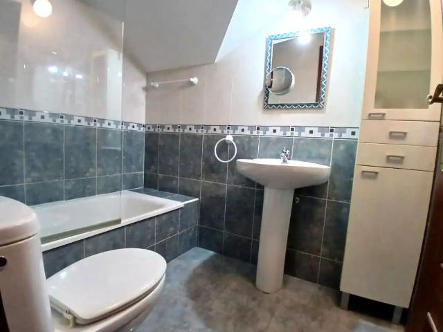 Ático con piscina en alquiler en Barrio la Quintana 19