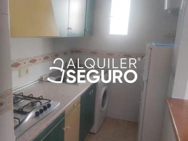 Ático con piscina en alquiler en Juan Mateo García
