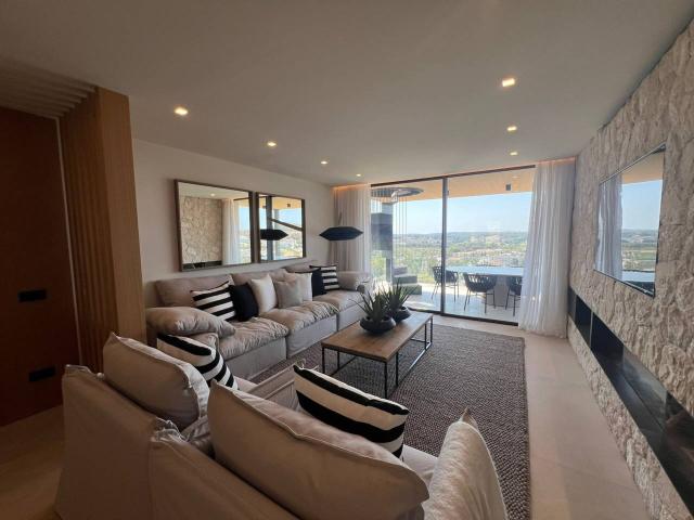 Ático con piscina privada y vistas al mar en Santa Ponça