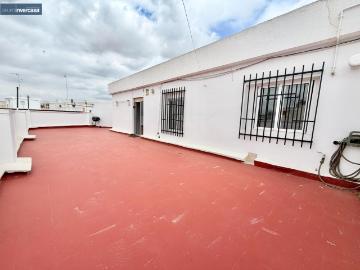 Ático con terraza en zona Polideportivo de Quart de Poblet