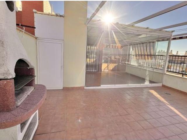 Ático de 4 dormitorios en Parque Litoral