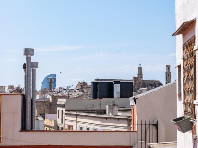 Atico de 1 dormitorio con terraza en el Born