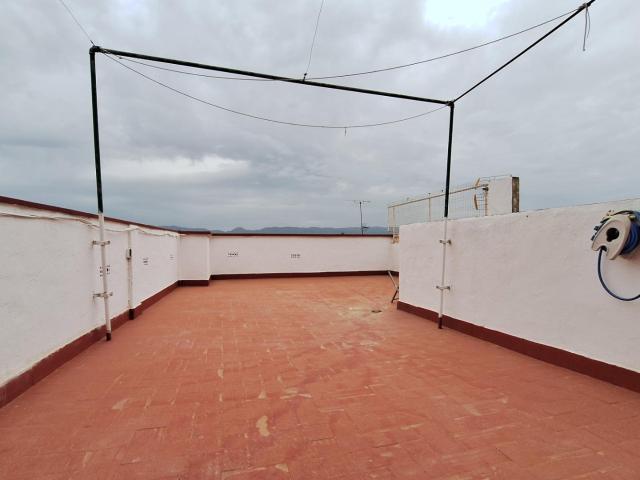 Ático de 2 dormitorios con terraza de 30 m2 en Alcantarilla