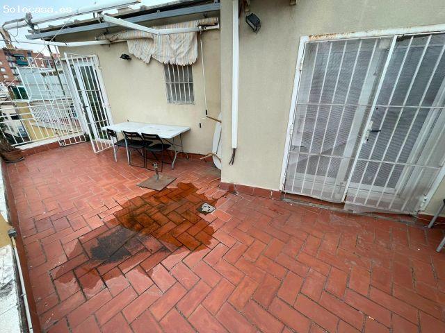 Ático de 3 habitaciones con terraza y vistas despejadas