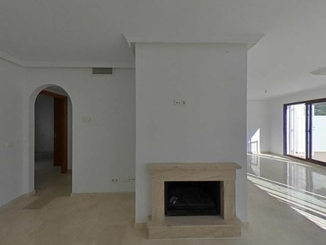 Atico de alto standing de 146 m2 en venta Benahavís, España