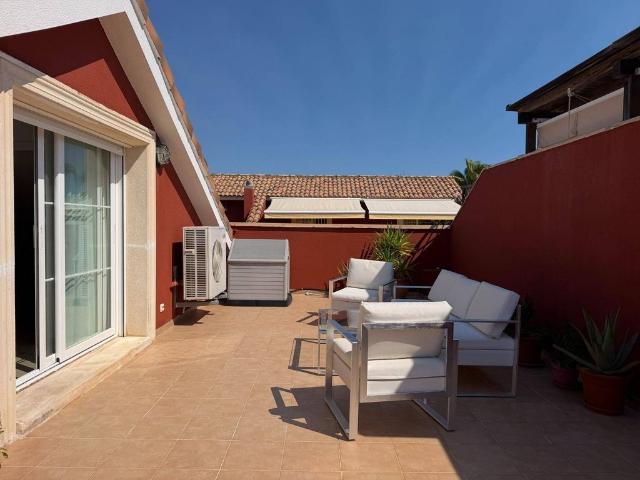 Atico de alto standing de 146 m2 en venta Jávea, España