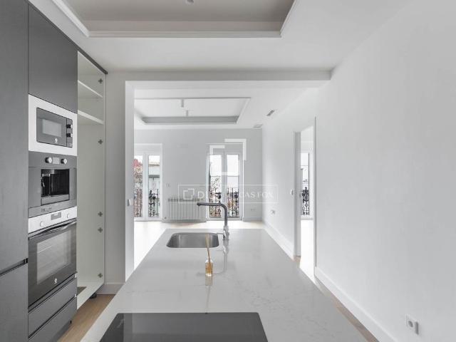 Exclusivo ático de 166 m2 en venta Madrid, Comunidad de Madrid
