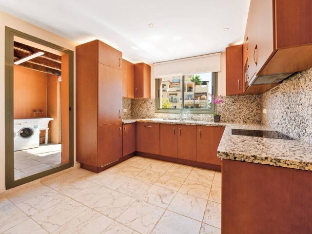Atico de alto standing de 167 m2 en venta Marbella, Andalucía