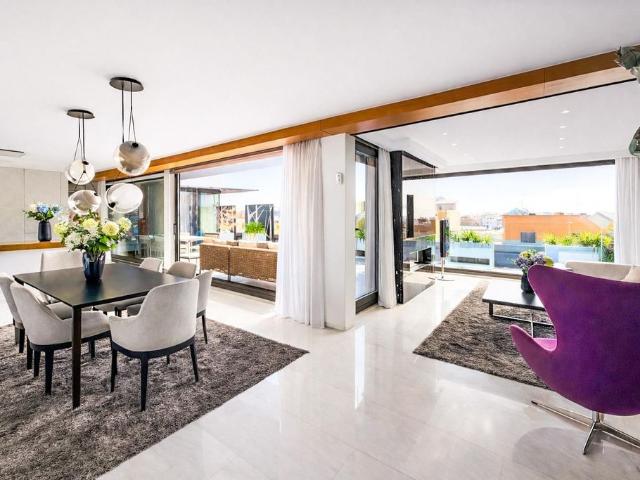 Atico de alto standing de 181 m2 en venta Valencia, Comunidad Valenciana