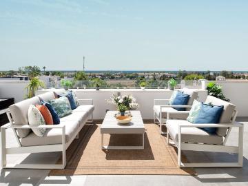 Atico de lujo de 100 m2 en venta Puerto Banús, España