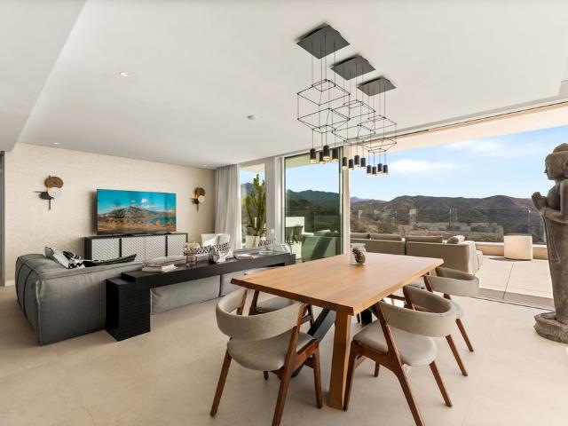 Atico de alto standing de 188 m2 en venta Ojén, Andalucía