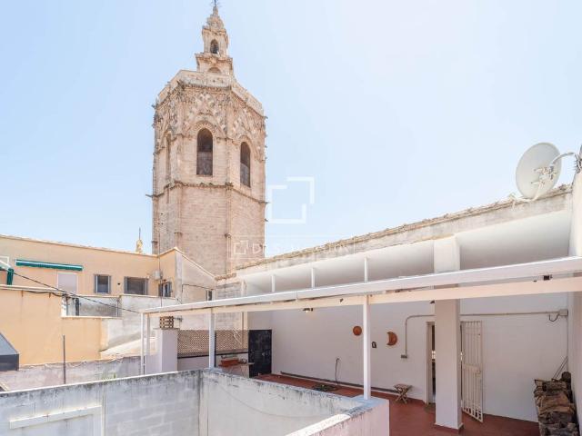 Exclusivo ático de 192 m2 en alquiler Valencia, España