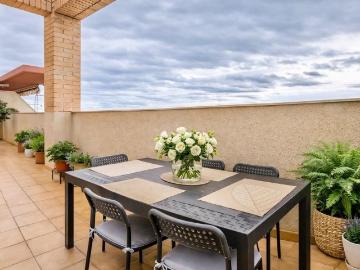 Atico de alto standing de 105 m2 en venta Valencia, España