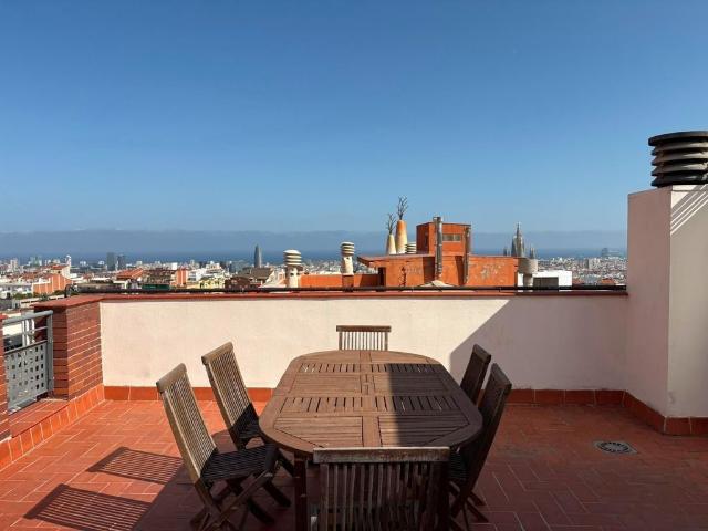 Atico de alto standing de 116 m2 en venta Barcelona, España