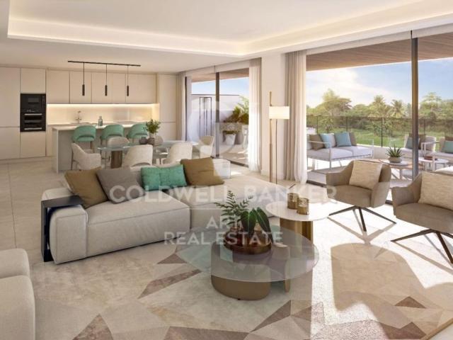 Atico de lujo de 119 m2 en venta Estepona, España