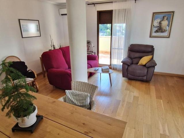 Atico de alto standing de 121 m2 en venta Alicante, España