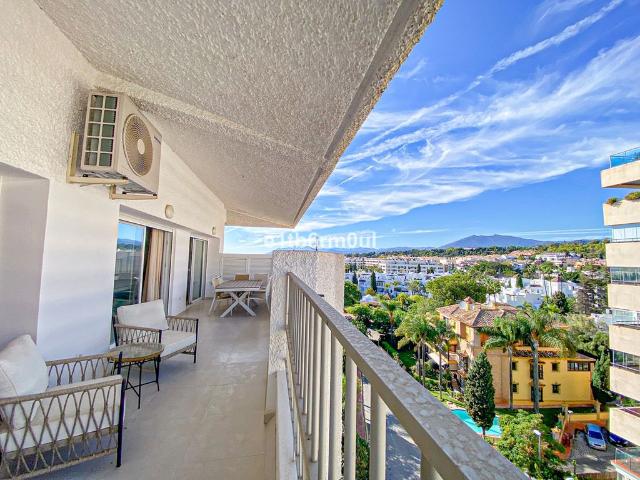 Atico de alto standing de 139 m2 en venta The Golden Mile, Marbella, Andalucía