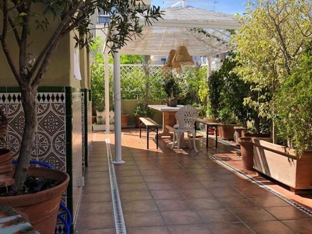 Atico de alto standing de 240 m2 en alquiler Marbella, Andalucía