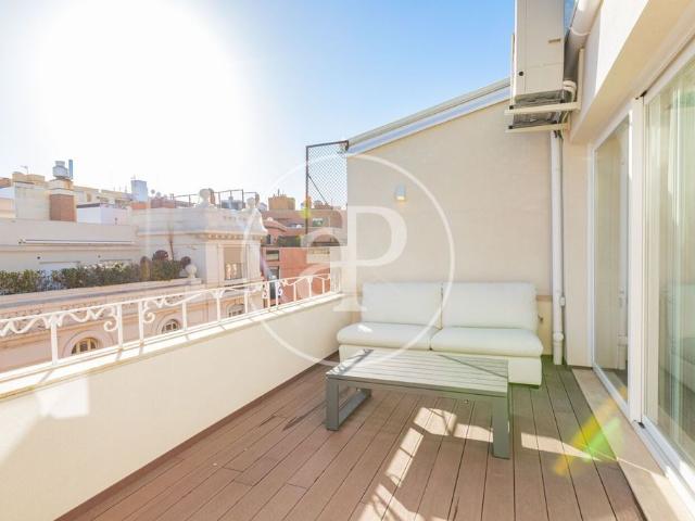 Atico de alto standing de 256 m2 en venta Madrid, Comunidad de Madrid