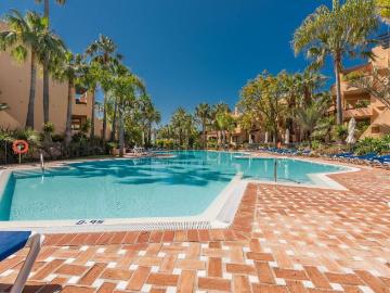 Atico de alto standing de 260 m2 en venta San Pedro de Alcántara, España