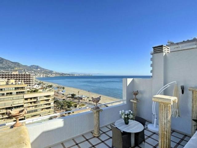 Atico de alto standing de 212 m2 en venta Fuengirola, Andalucía