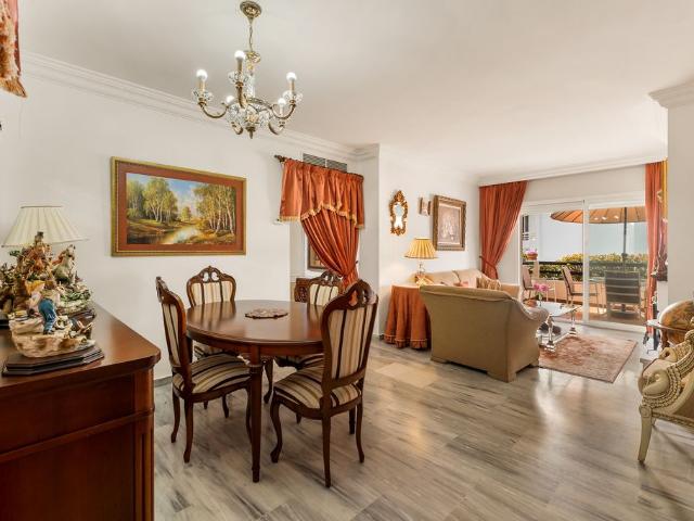 Atico de alto standing de 226 m2 en venta San Pedro de Alcántara, Andalucía