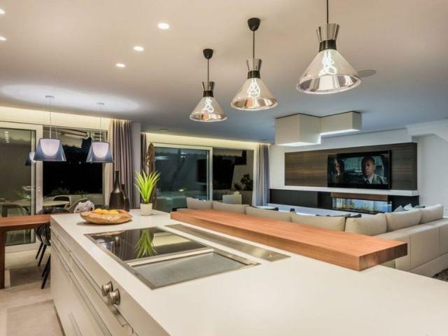 Atico de alto standing de 236 m2 en venta Marbella, Andalucía