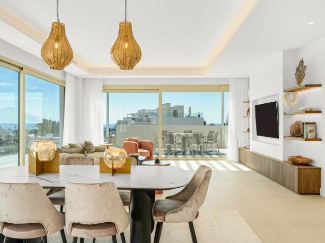 Atico de alto standing de 412 m2 en venta The Golden Mile, Marbella, Andalucía