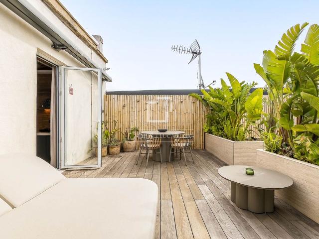 Atico de alto standing de 52 m2 en venta Barcelona, Cataluña