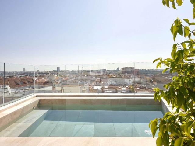Atico de alto standing de 600 m2 en alquiler Madrid, España