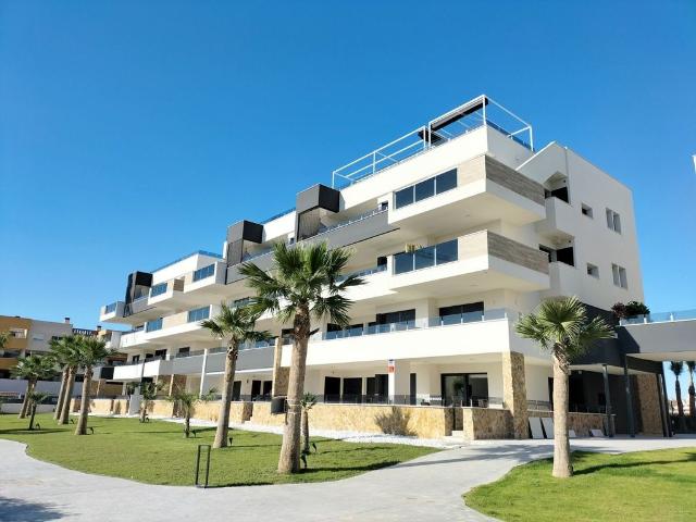 Atico de alto standing de 75 m2 en venta Playas de Orihuela, Comunidad Valenciana