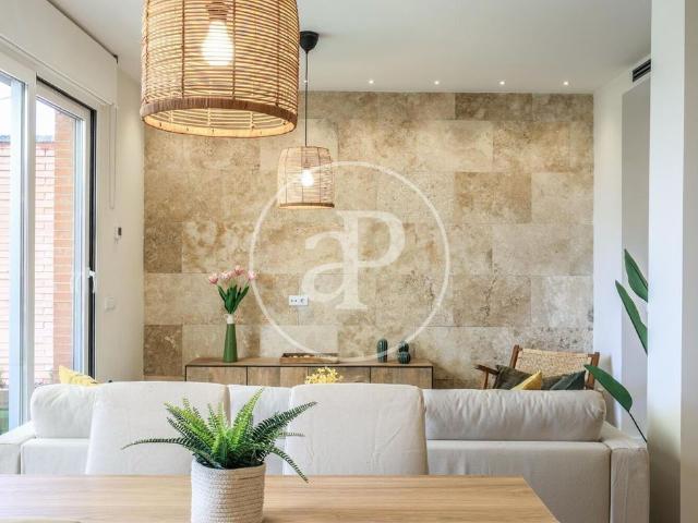 Atico de alto standing de 86 m2 en venta Madrid, Comunidad de Madrid