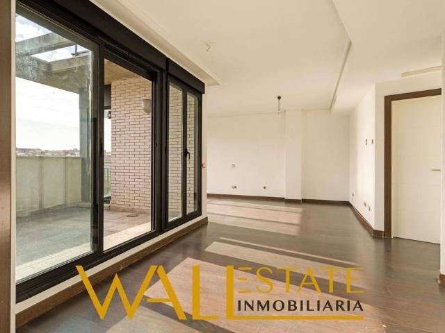 Atico de alto standing de 83 m2 en venta Madrid, Comunidad de Madrid