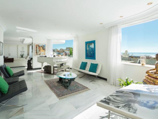 Exclusivo ático en venta Puerto Banús, España