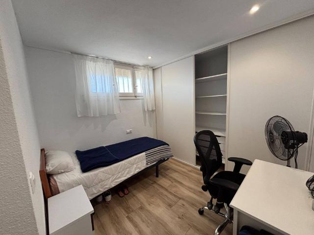 Atico de alto standing de 90 m2 en venta Alicante, Comunidad Valenciana