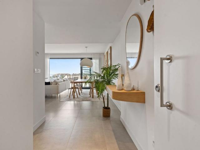 Atico de alto standing de 91 m2 en venta Estepona, Andalucía