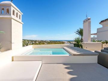 Atico de alto standing en venta Nueva Andalucia, Andalucía